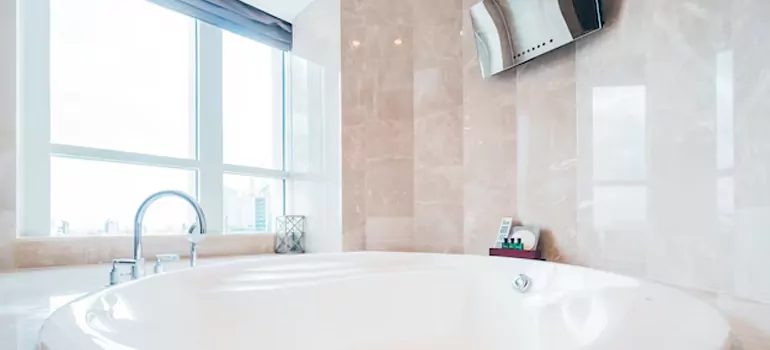 Bathroom Window Coverings in Tamiami, FL