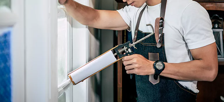 Window Caulking Contractor in Tamiami, FL