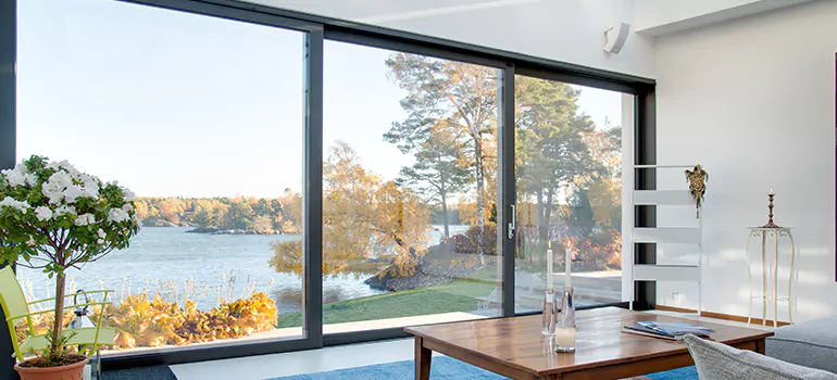 House Window Crank Repair in Tamiami, FL