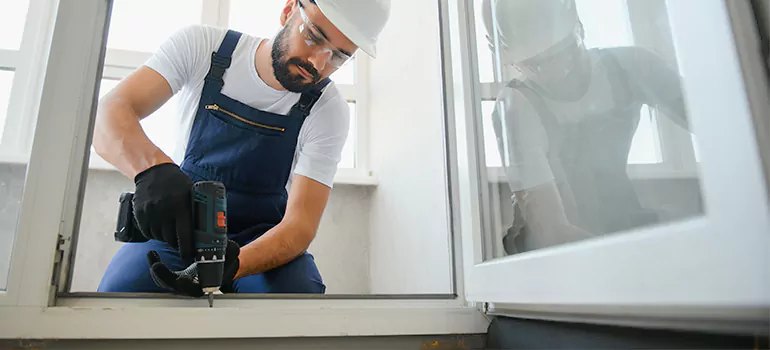 Replace Broken Window Pane in Tamiami, FL