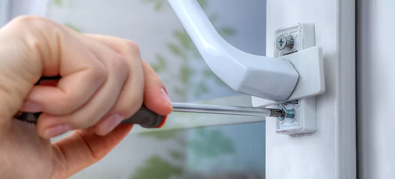Window Crack Repair in Tamiami, FL