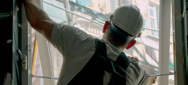 Install Exterior Storm Windows in Tamiami, FL